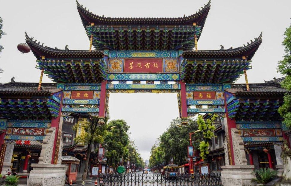 九王夺嫡 - 心态崩了的允禔:自曝把柄,又引爆老八,在送人头吗?